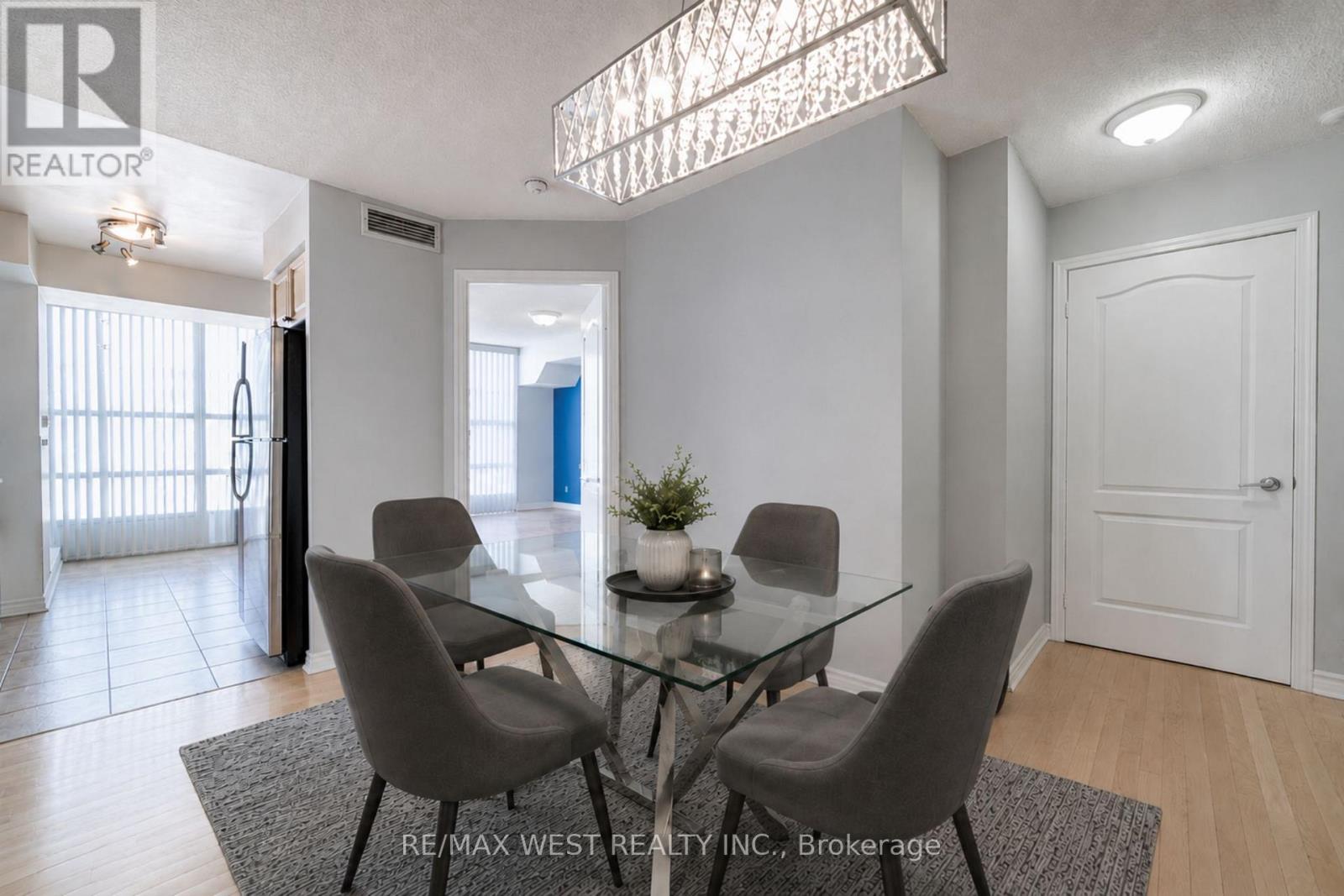 1611 - 1 Elm Drive W, Mississauga, Ontario  L5B 4M1 - Photo 7 - W13414466