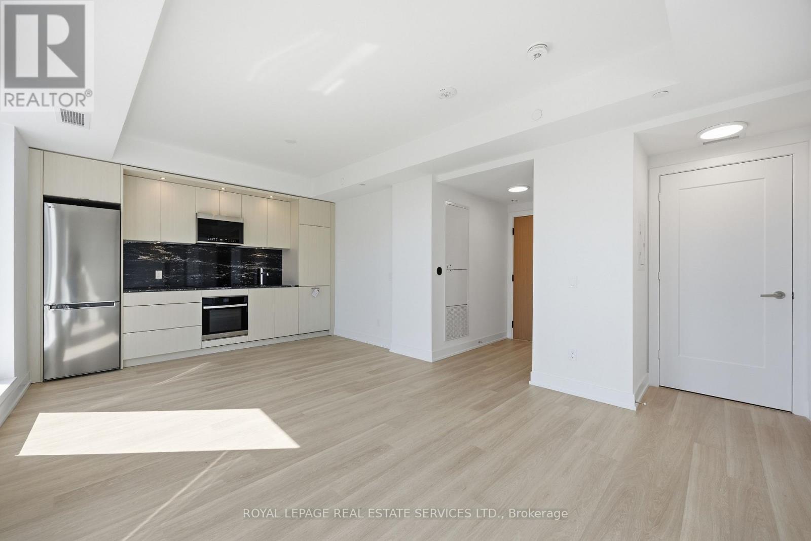 811 - 25 Cordova Avenue, Toronto, Ontario  M9A 0E5 - Photo 7 - W13414508