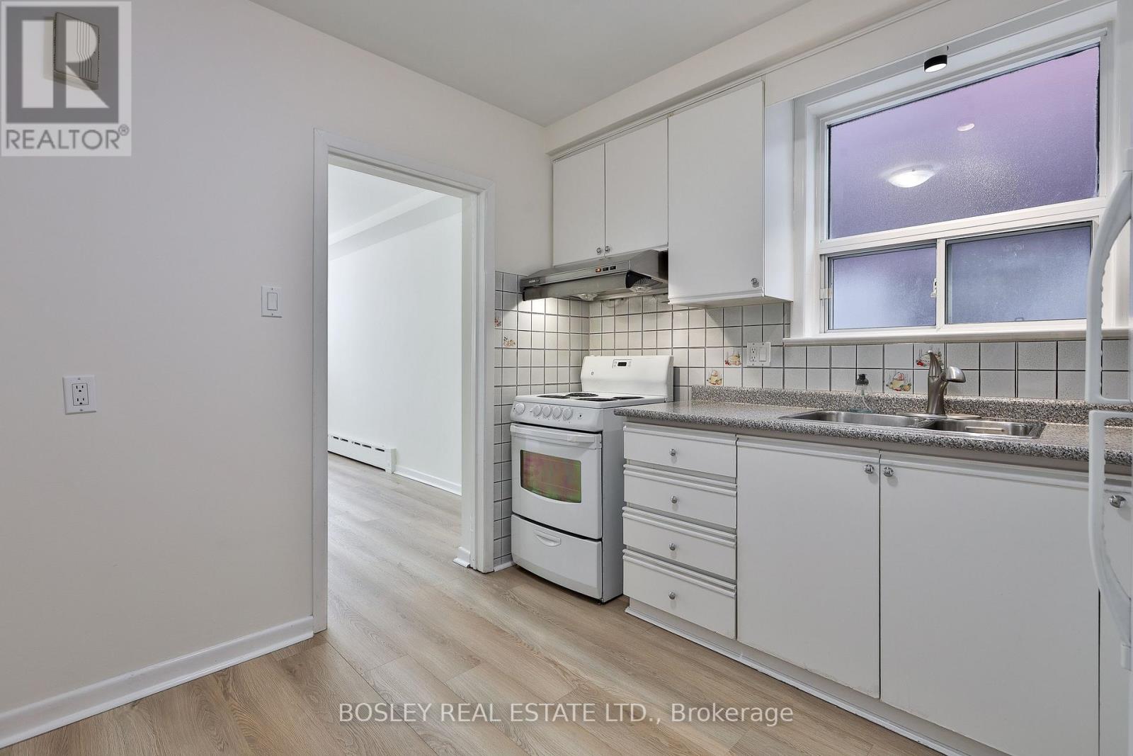 Lower - 144 Evelyn Avenue, Toronto, Ontario  M6P 2Z7 - Photo 10 - W13414518