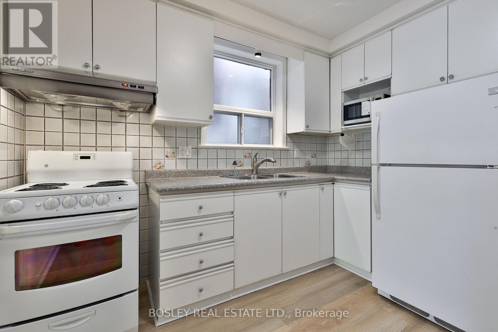 Lower - 144 Evelyn Avenue, Toronto, Ontario  M6P 2Z7 - Photo 11 - W13414518