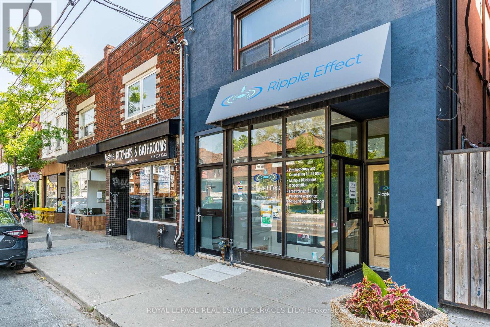 357 JANE STREET, Toronto, Ontario