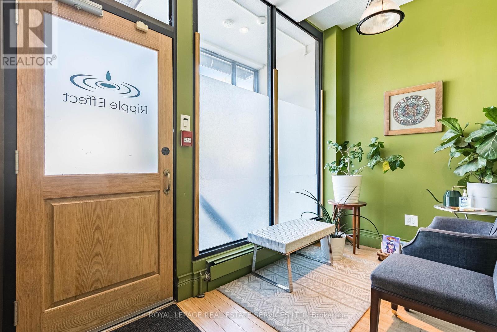 357 Jane Street, Toronto, Ontario  M6S 3Z2 - Photo 4 - W13414552