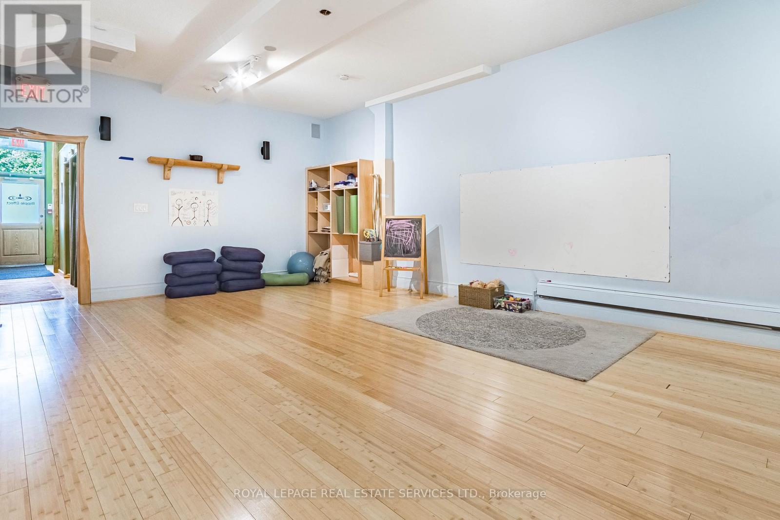 357 Jane Street, Toronto, Ontario  M6S 3Z2 - Photo 8 - W13414552