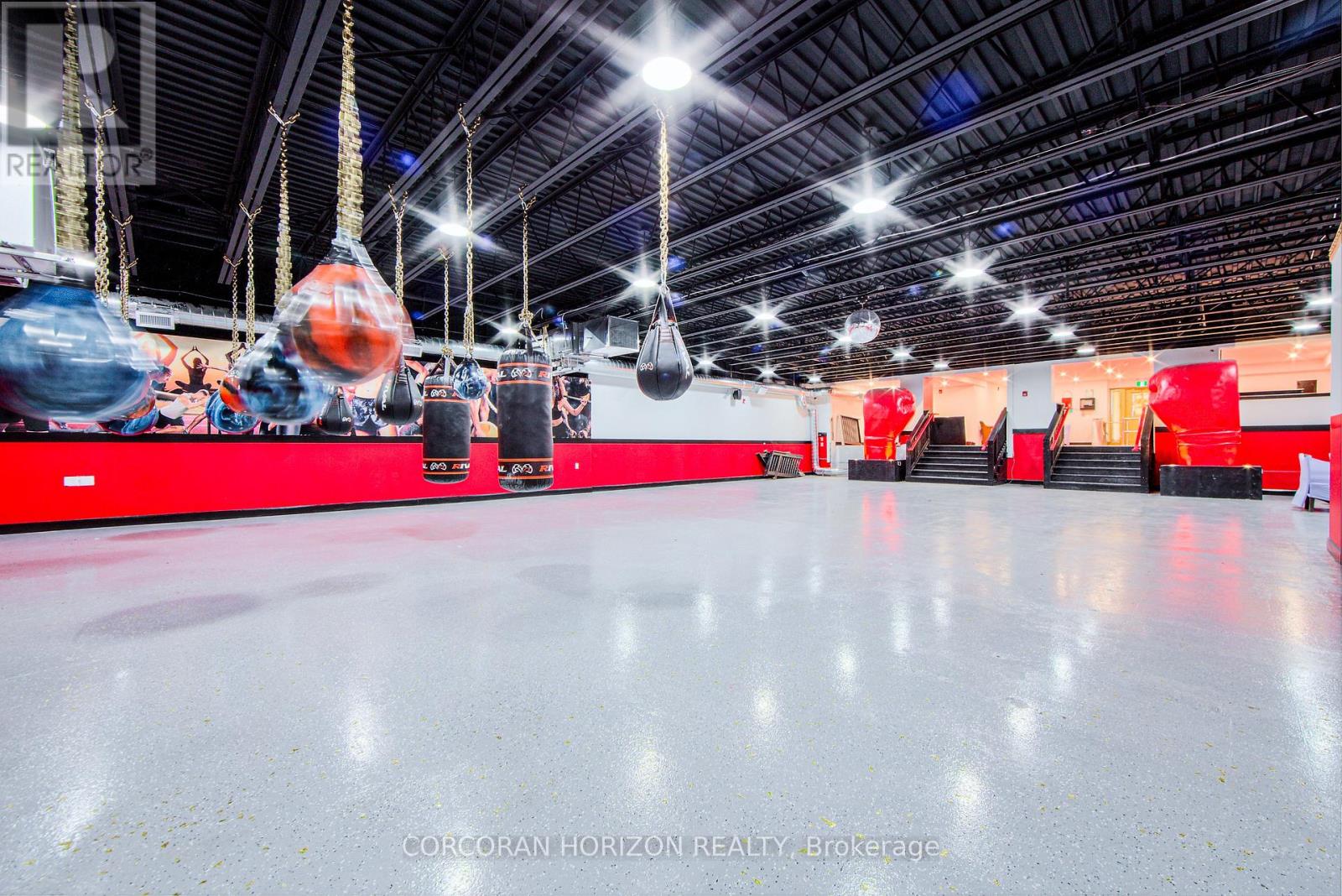 2261 Dundas Street W, Toronto, Ontario  M6R 1X6 - Photo 10 - W13414556