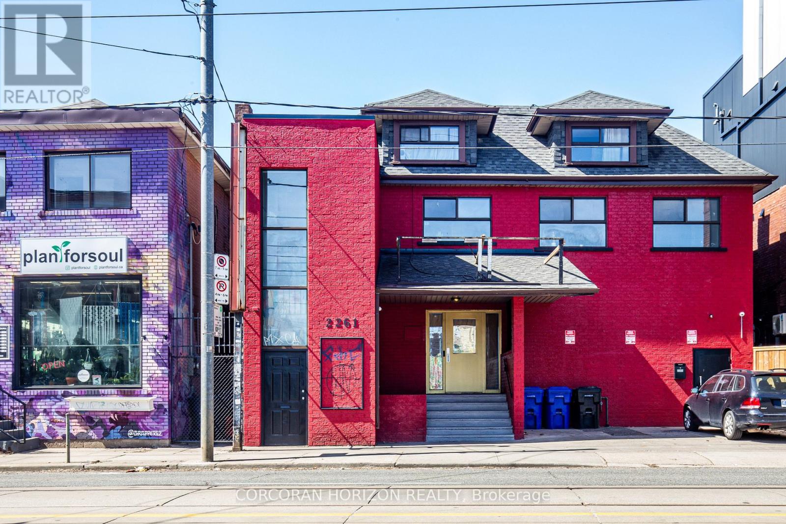 2261 Dundas Street W, Toronto, Ontario  M6R 1X6 - Photo 2 - W13414556