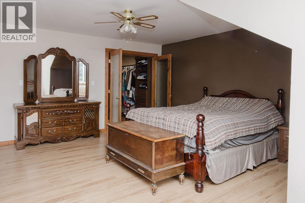 279 Lark Road, Gibsons, British Columbia  V0N 1V4 - Photo 18 - R3132974