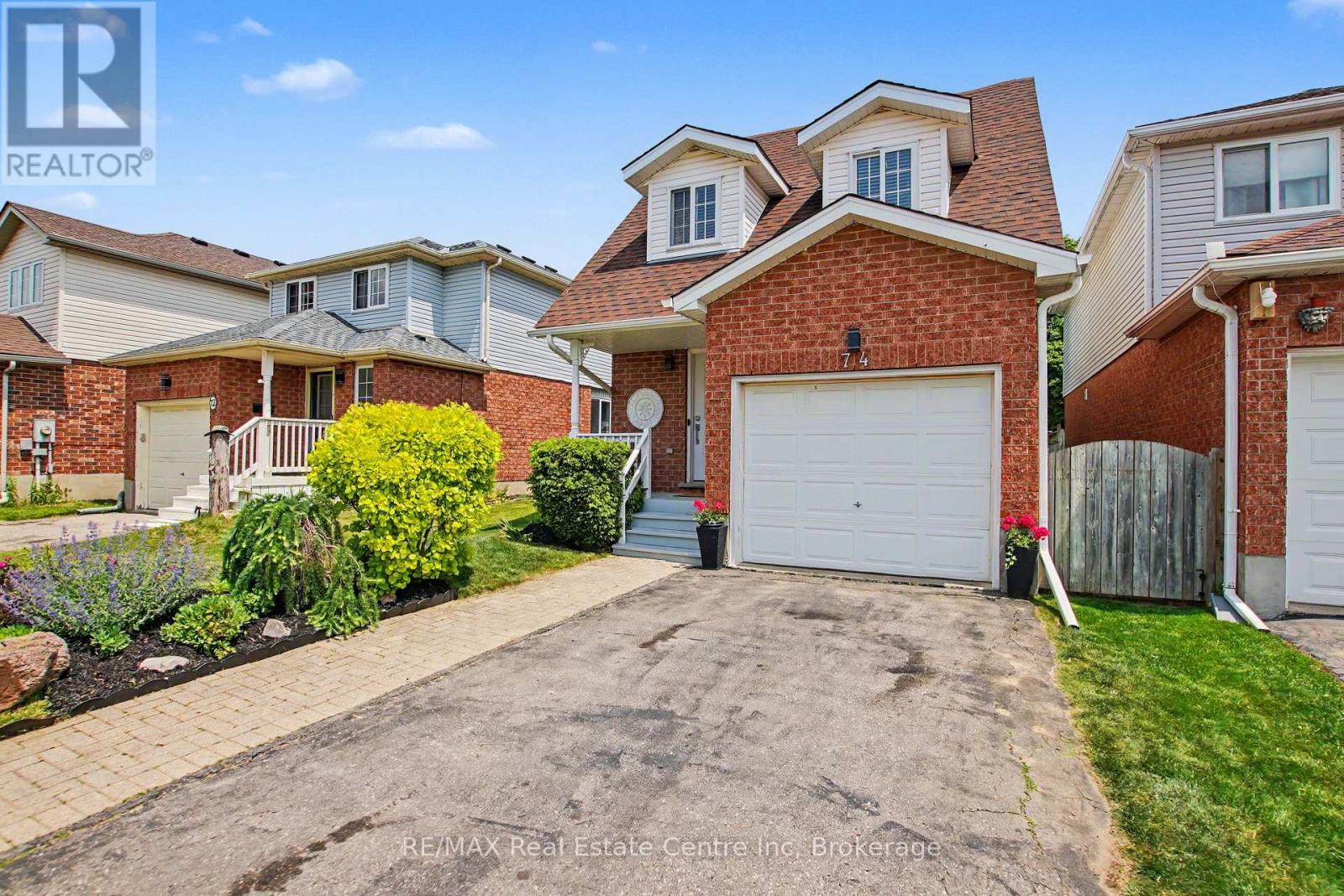 74 Activa Avenue, Kitchener, Ontario  N2E 3R4 - Photo 3 - X13414770