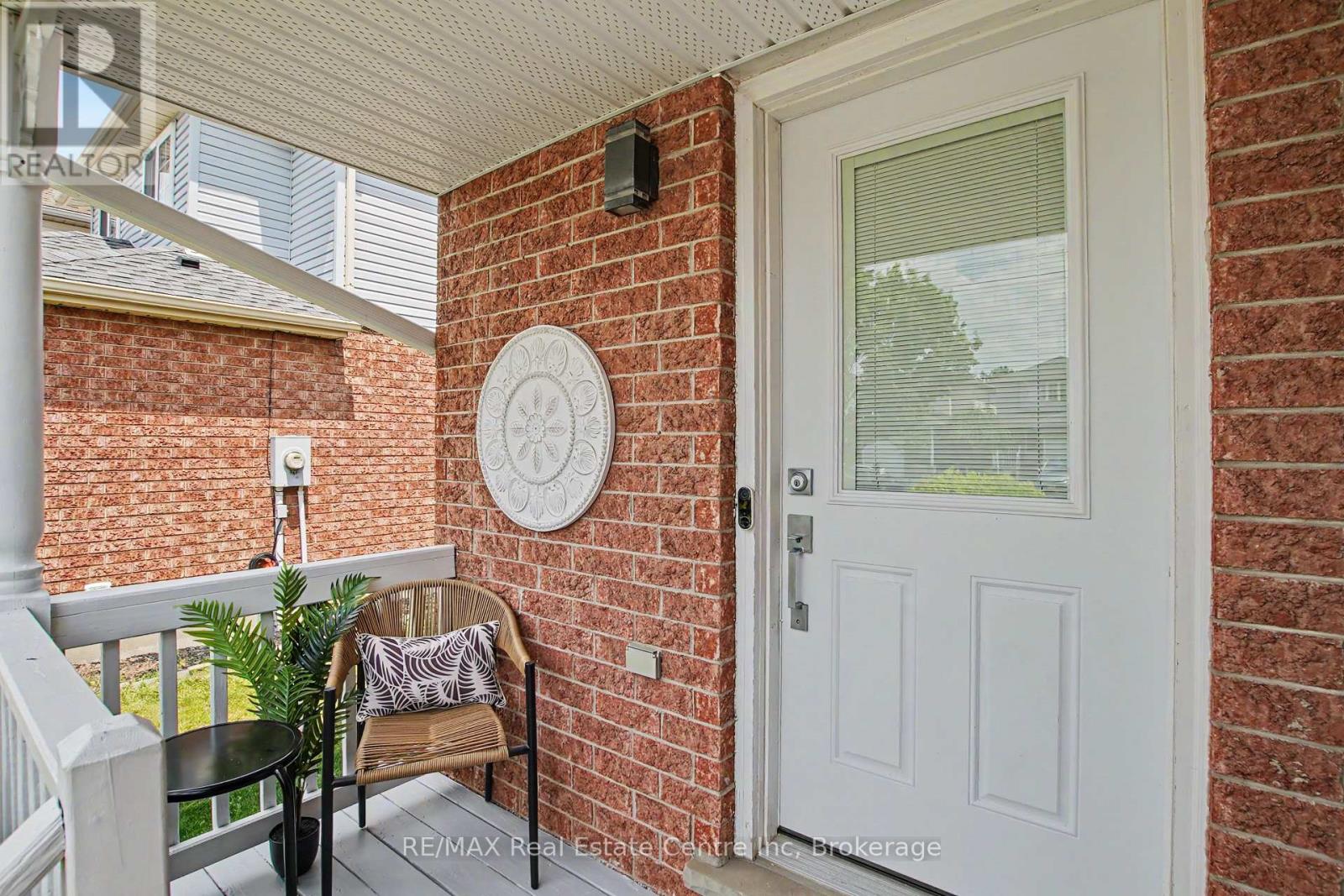 74 Activa Avenue, Kitchener, Ontario  N2E 3R4 - Photo 6 - X13414770