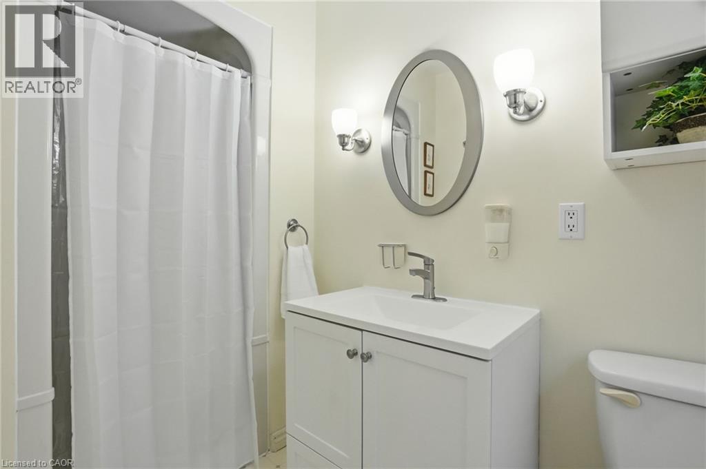 5724 Blind Line, Burlington, Ontario  L7P 0B2 - Photo 18 - 40836779