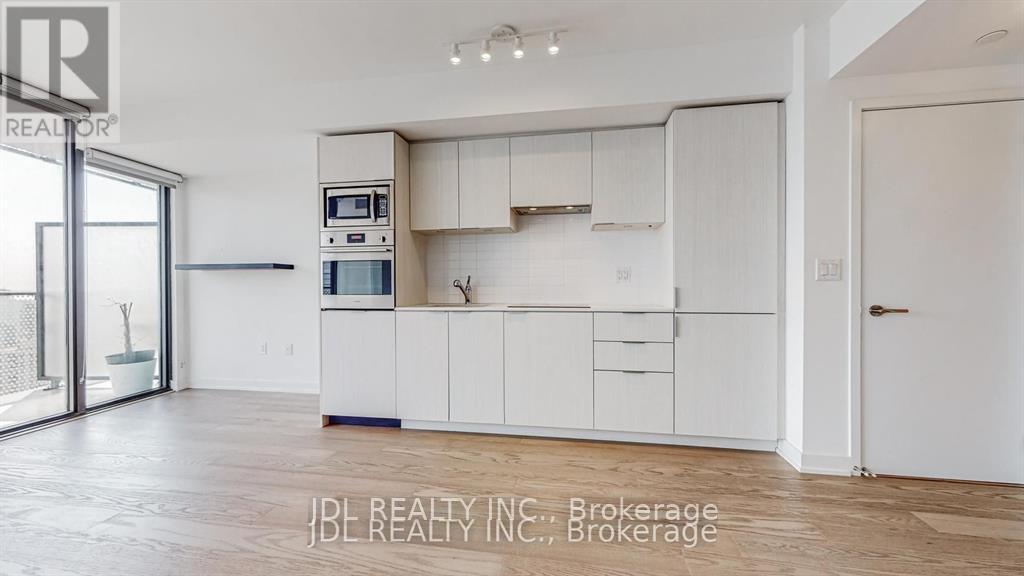 3401 - 11 Wellesley Street, Toronto, Ontario  M4Y 1E8 - Photo 3 - C13414774