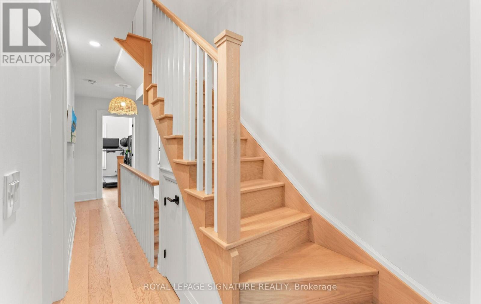 107 Gore Vale Avenue, Toronto, Ontario  M6J 2R5 - Photo 12 - C13414776