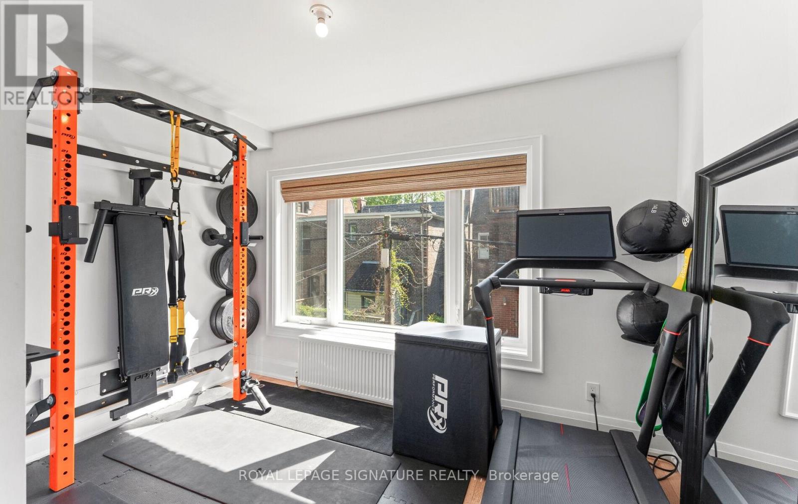 107 Gore Vale Avenue, Toronto, Ontario  M6J 2R5 - Photo 16 - C13414776