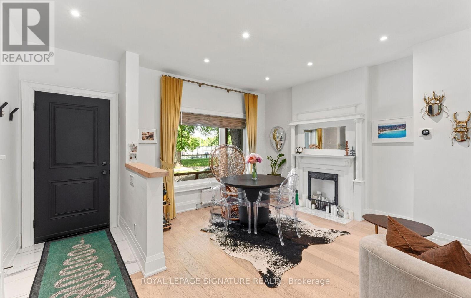 107 Gore Vale Avenue, Toronto, Ontario  M6J 2R5 - Photo 2 - C13414776