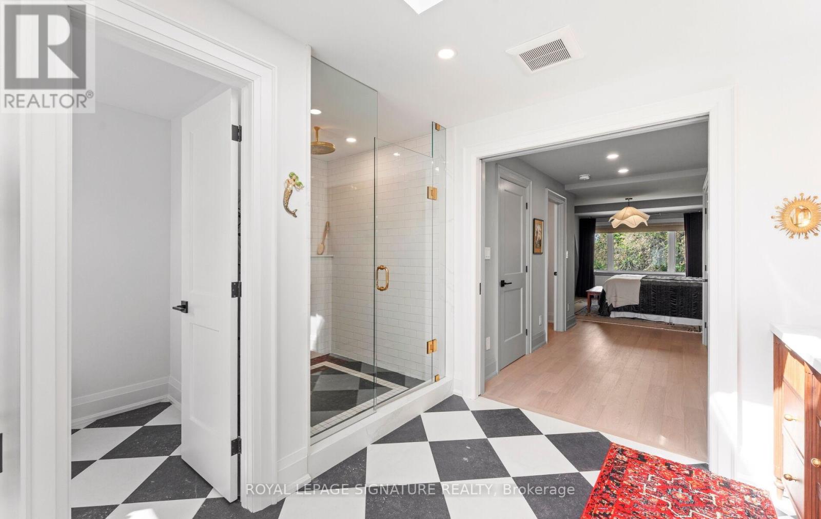 107 Gore Vale Avenue, Toronto, Ontario  M6J 2R5 - Photo 25 - C13414776