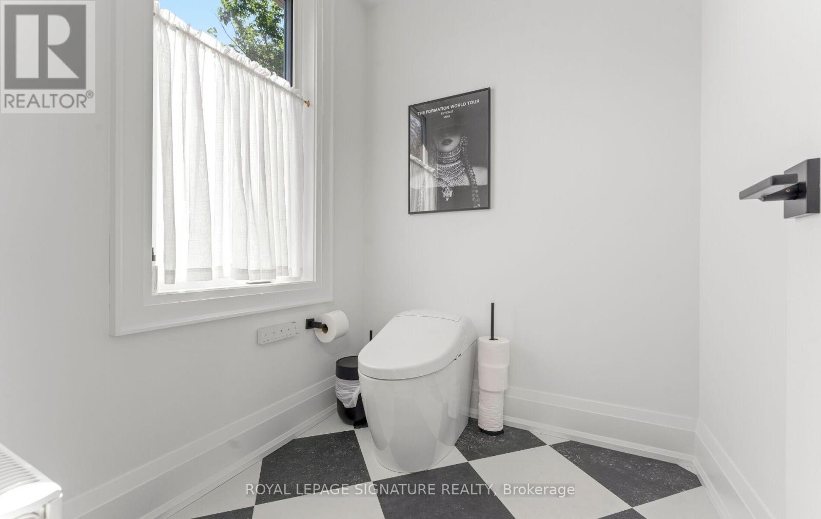107 Gore Vale Avenue, Toronto, Ontario  M6J 2R5 - Photo 27 - C13414776
