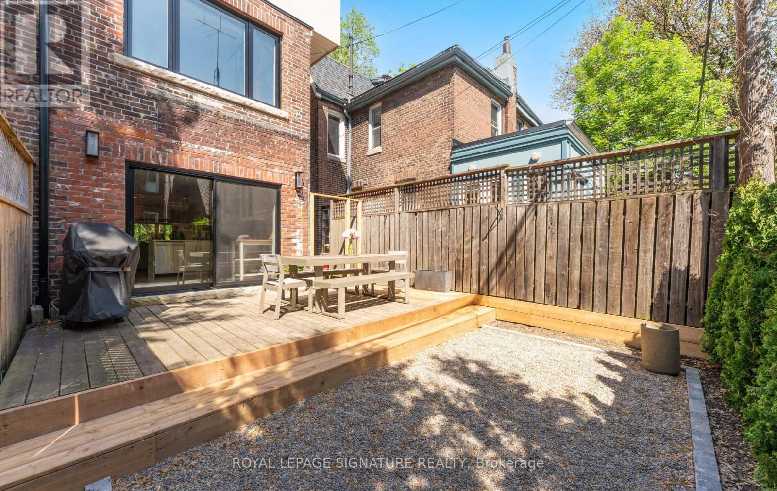107 Gore Vale Avenue, Toronto, Ontario  M6J 2R5 - Photo 32 - C13414776