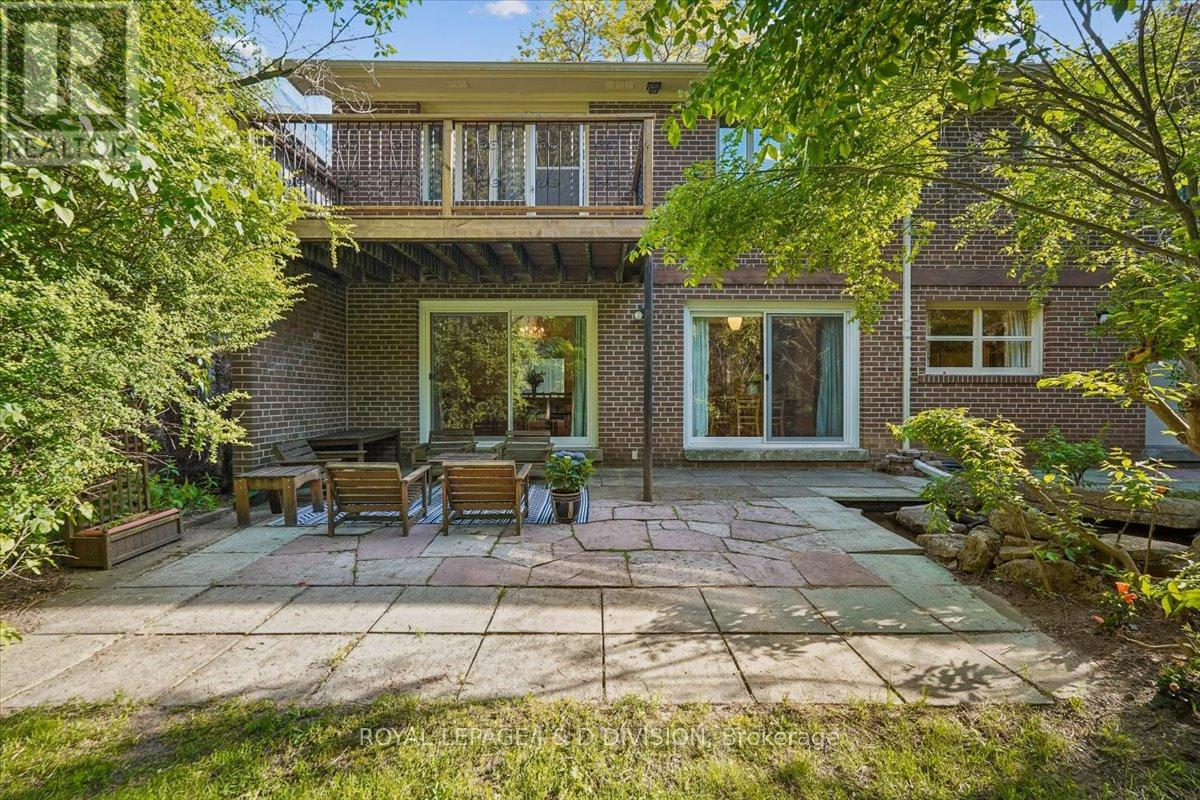 36 Medalist Road, Toronto, Ontario  M2P 1Y5 - Photo 23 - C13414874