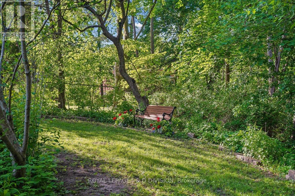 36 Medalist Road, Toronto, Ontario  M2P 1Y5 - Photo 26 - C13414874