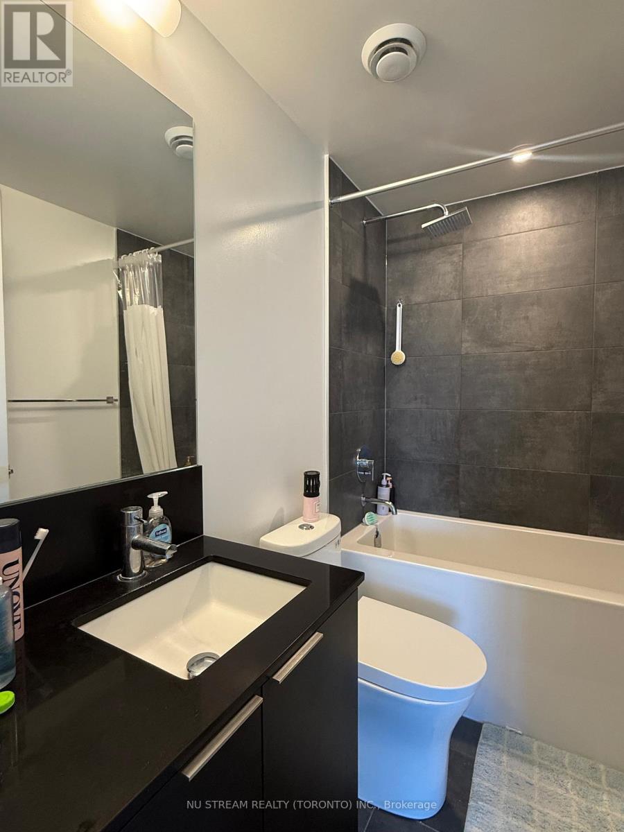 5010 - 8 Wellesley Street W, Toronto, Ontario  M4Y 0J5 - Photo 13 - C13414894