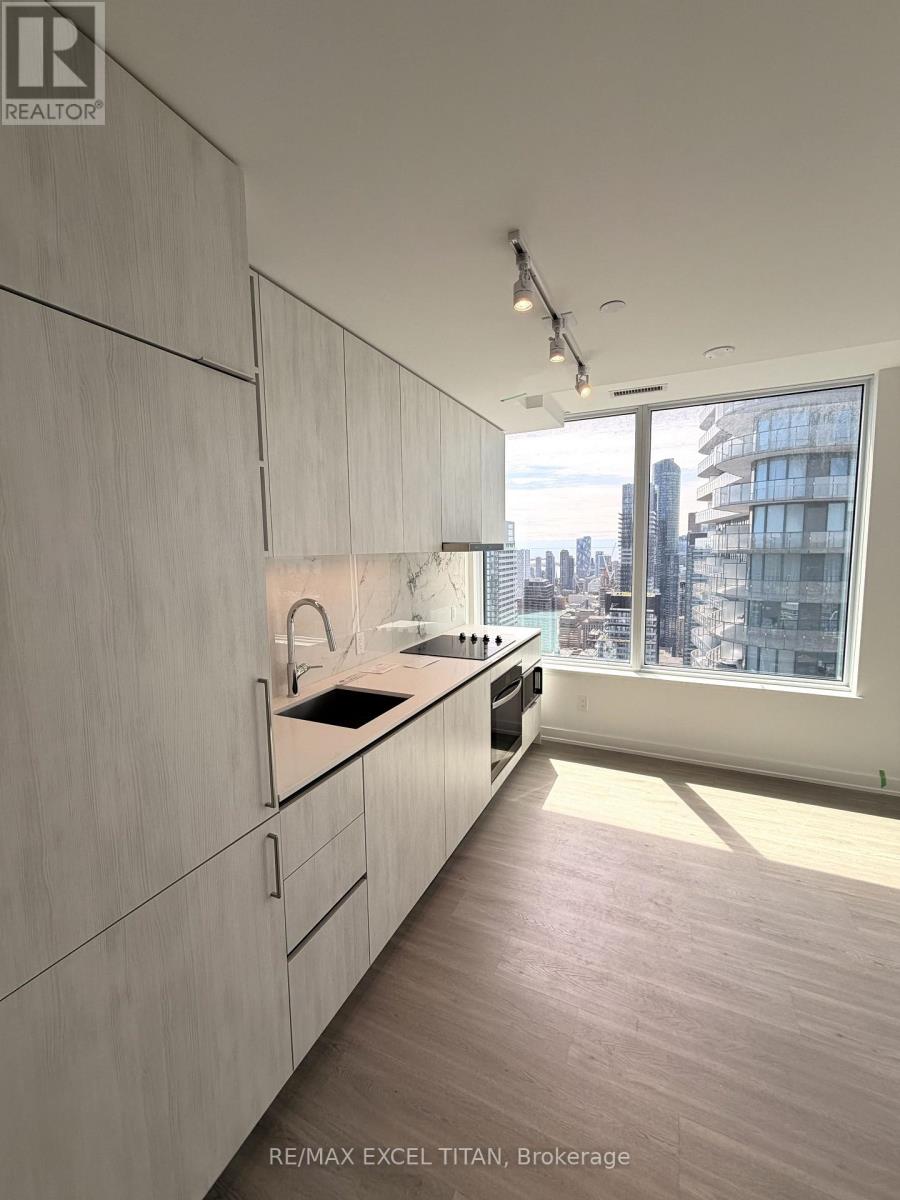 5910 - 8 WELLESLEY STREET, Toronto, Ontario
