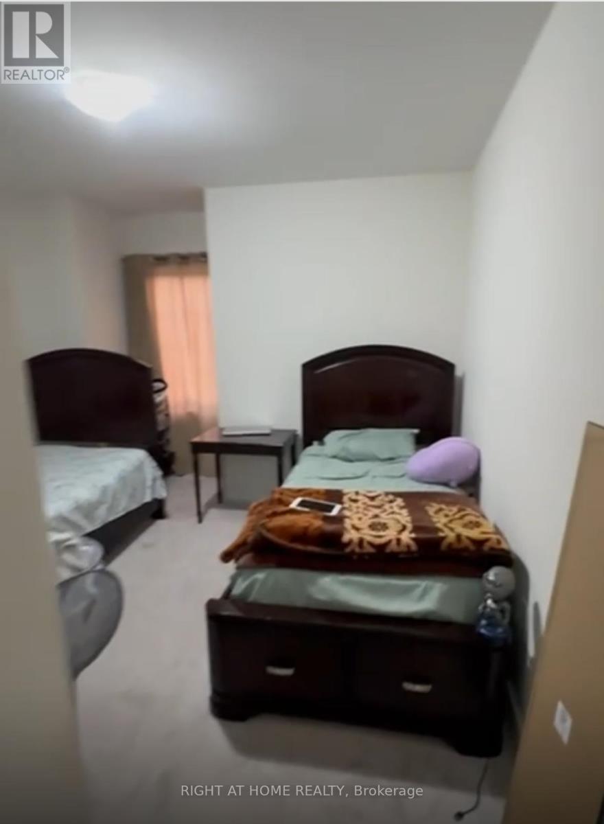 77 Wintergreen Crescent, Haldimand, Ontario  N3W 0H8 - Photo 12 - X13414428