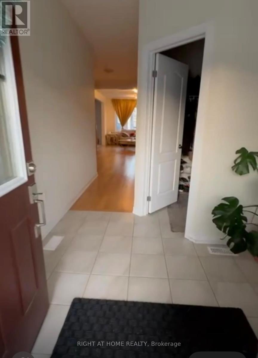 77 Wintergreen Crescent, Haldimand, Ontario  N3W 0H8 - Photo 2 - X13414428