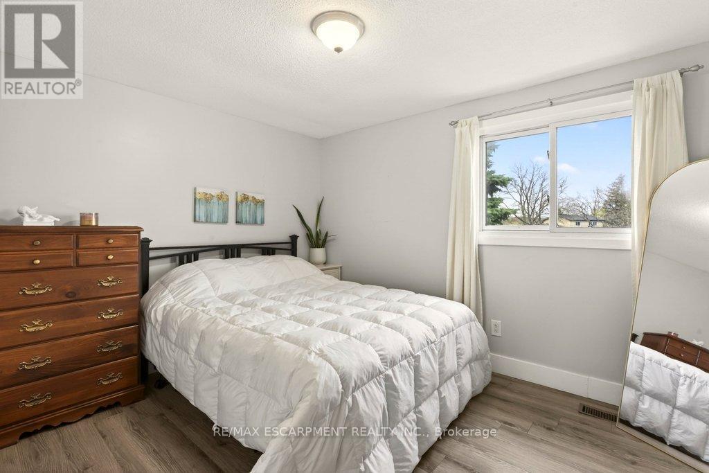 120 Chilton Drive, Hamilton, Ontario  L8J 1M5 - Photo 15 - X13414506