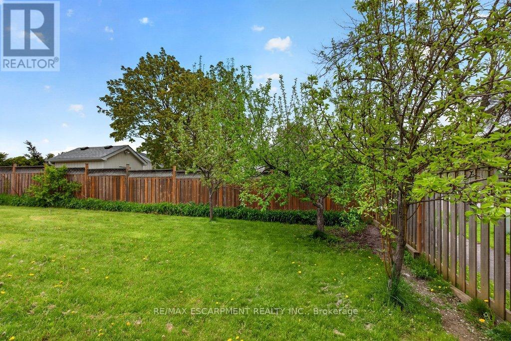 120 Chilton Drive, Hamilton, Ontario  L8J 1M5 - Photo 27 - X13414506