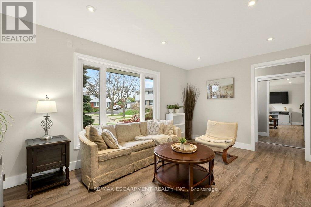 120 Chilton Drive, Hamilton, Ontario  L8J 1M5 - Photo 6 - X13414506