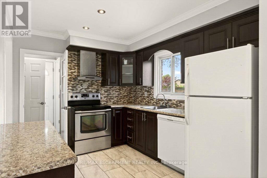 120 Chilton Drive, Hamilton, Ontario  L8J 1M5 - Photo 8 - X13414506