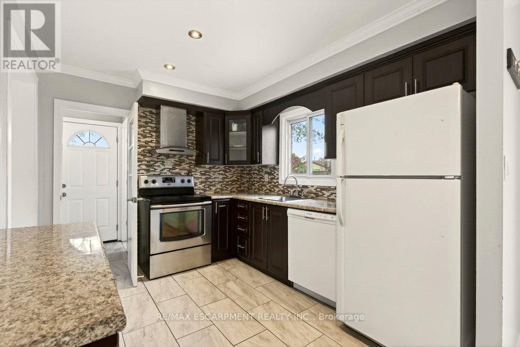 120 Chilton Drive, Hamilton, Ontario  L8J 1M5 - Photo 9 - X13414506