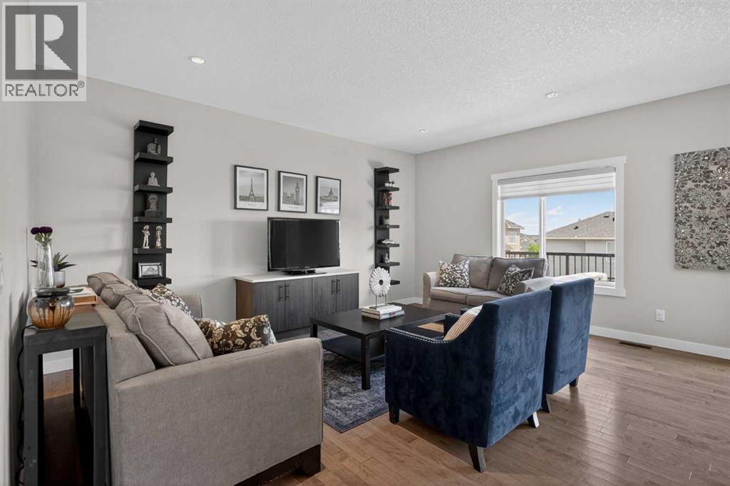 42 Baysprings Way SW, Airdrie, Alberta  T4B 4C4 - Photo 12 - A2316904