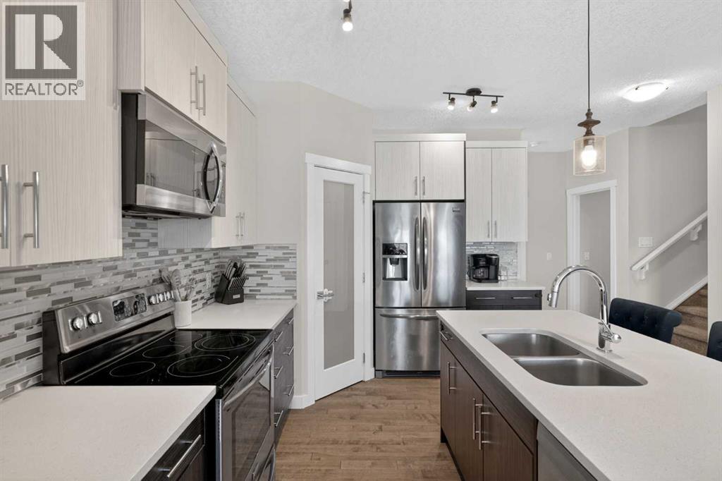 42 Baysprings Way SW, Airdrie, Alberta  T4B 4C4 - Photo 8 - A2316904