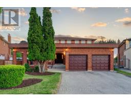 38 ELMARTIN DRIVE, Toronto, Ontario