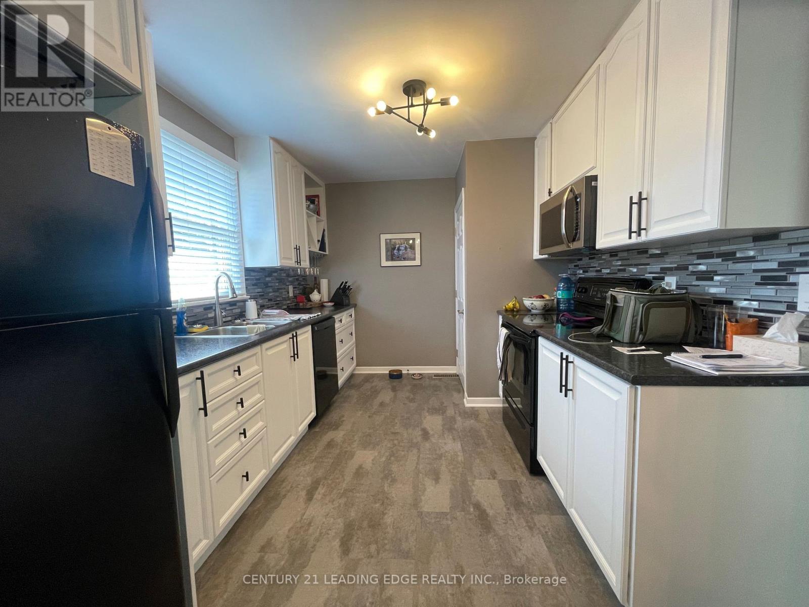 Main - 276 Jasper Avenue, Oshawa, Ontario  L1J 1L2 - Photo 6 - E13414634