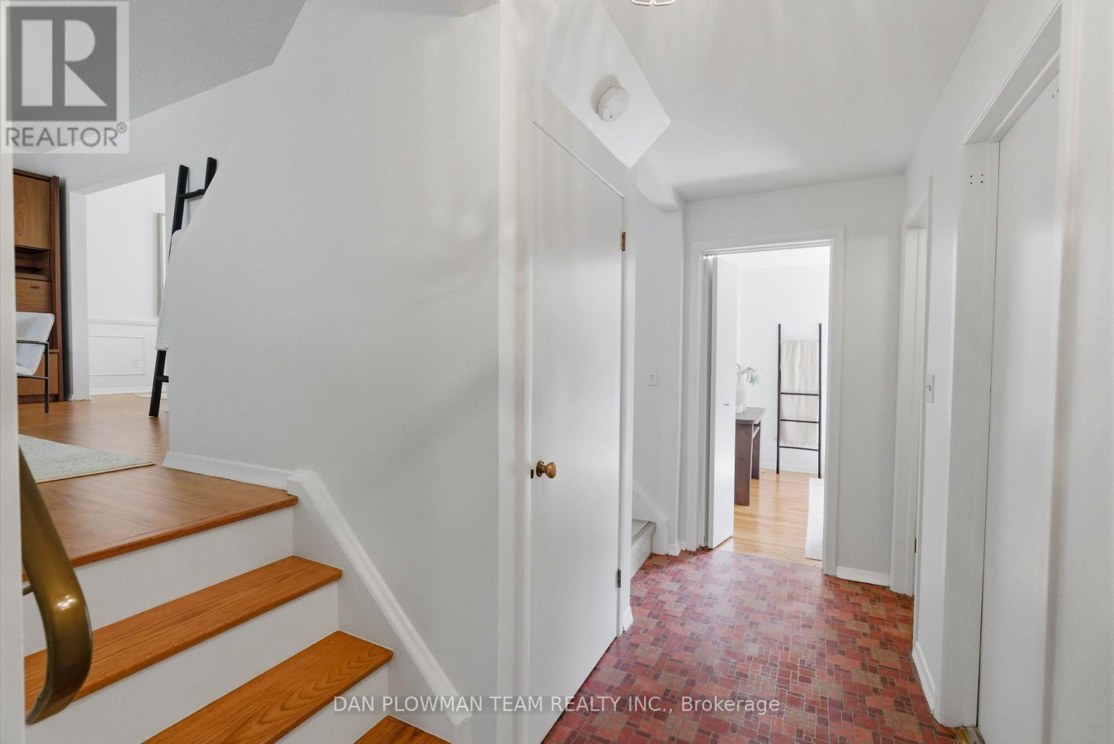 410 Dianne Drive, Oshawa, Ontario  L1H 7A6 - Photo 8 - E13414694