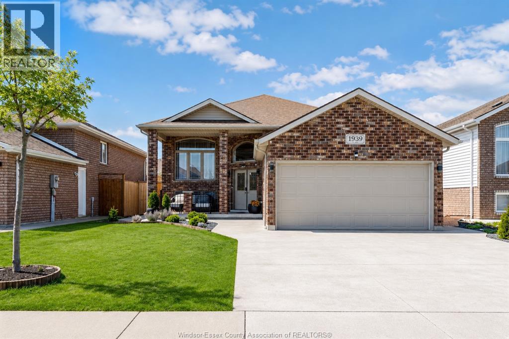 1939 EVERTS AVENUE, windsor, Ontario