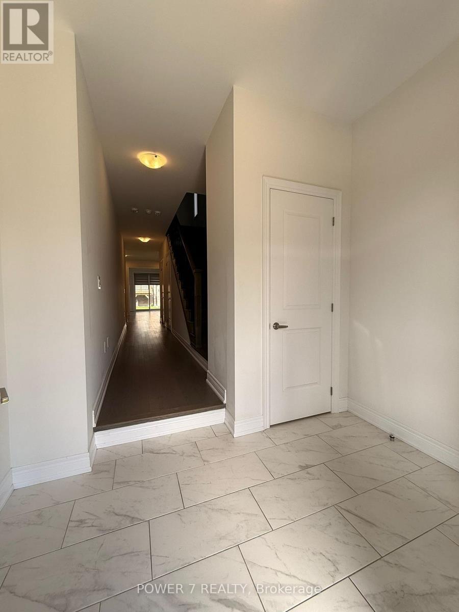 49 Hercules Club Drive, Richmond Hill, Ontario  L4E 1K7 - Photo 3 - N13414574