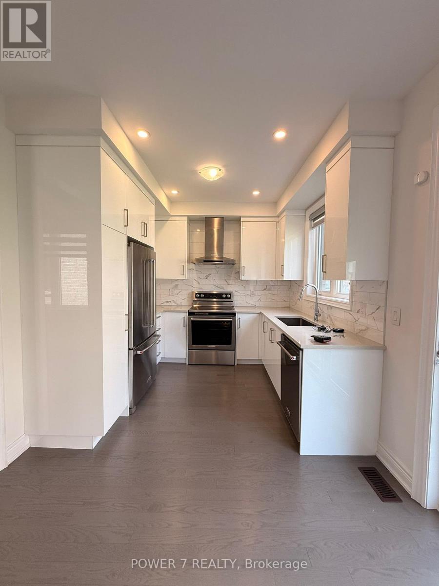49 Hercules Club Drive, Richmond Hill, Ontario  L4E 1K7 - Photo 5 - N13414574