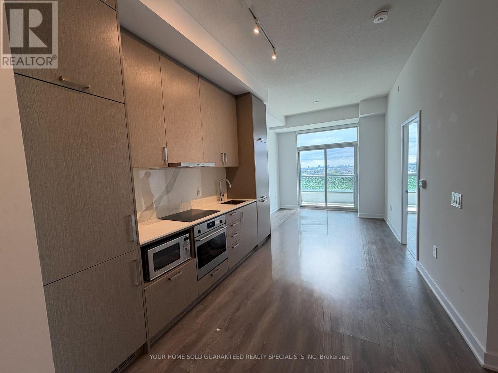 1012 - 60 Honeycrisp Crescent, Vaughan, Ontario  L4K 0N5 - Photo 2 - N13414644