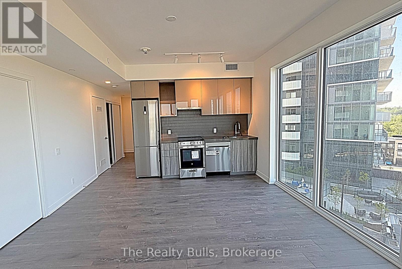 6 Flavelle Trail, Vaughan, Ontario  L4L 0M8 - Photo 4 - N13414668