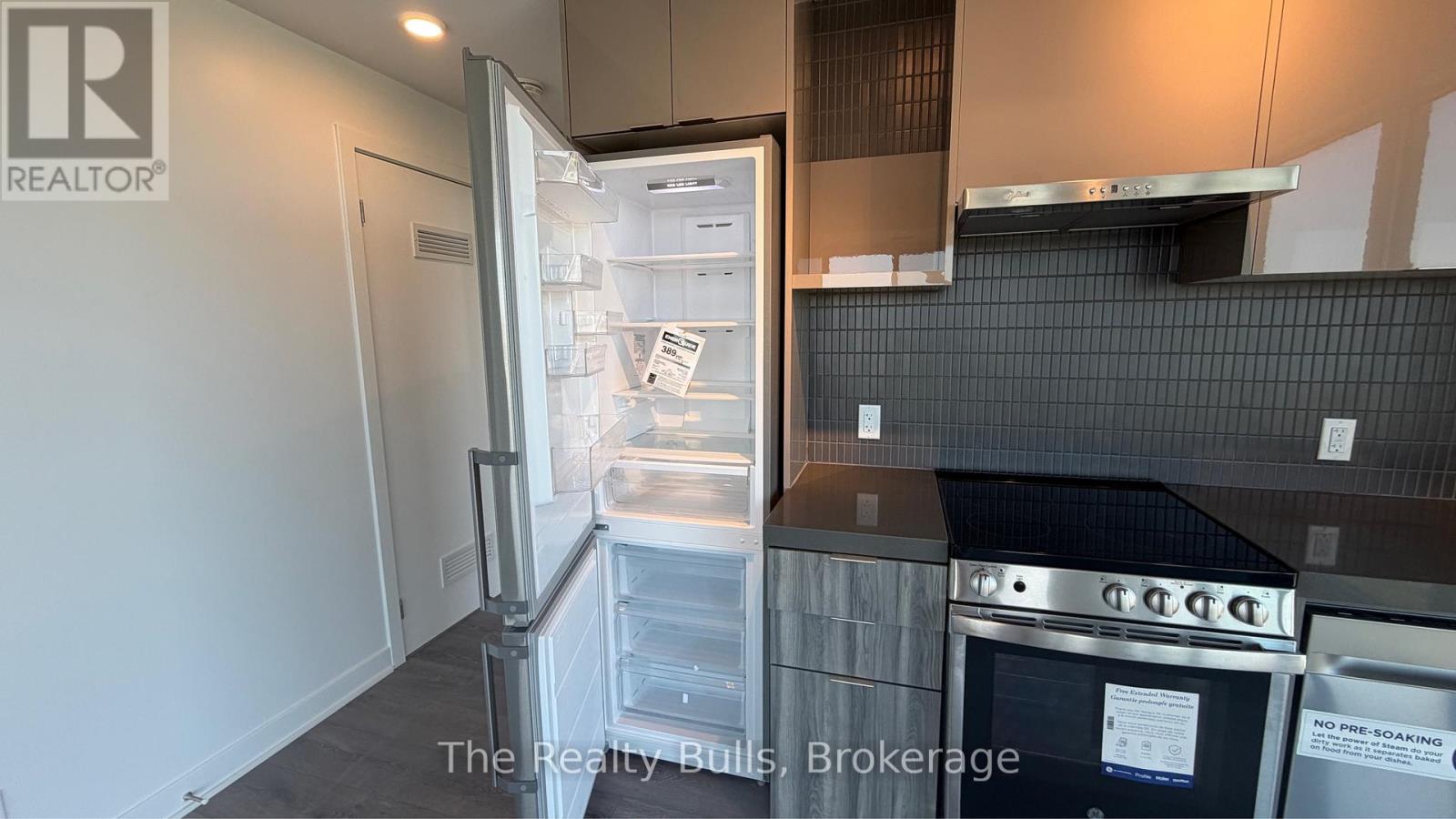6 Flavelle Trail, Vaughan, Ontario  L4L 0M8 - Photo 8 - N13414668