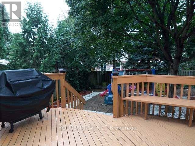 90 Miley Drive, Markham, Ontario  L3R 4V4 - Photo 6 - N13414782