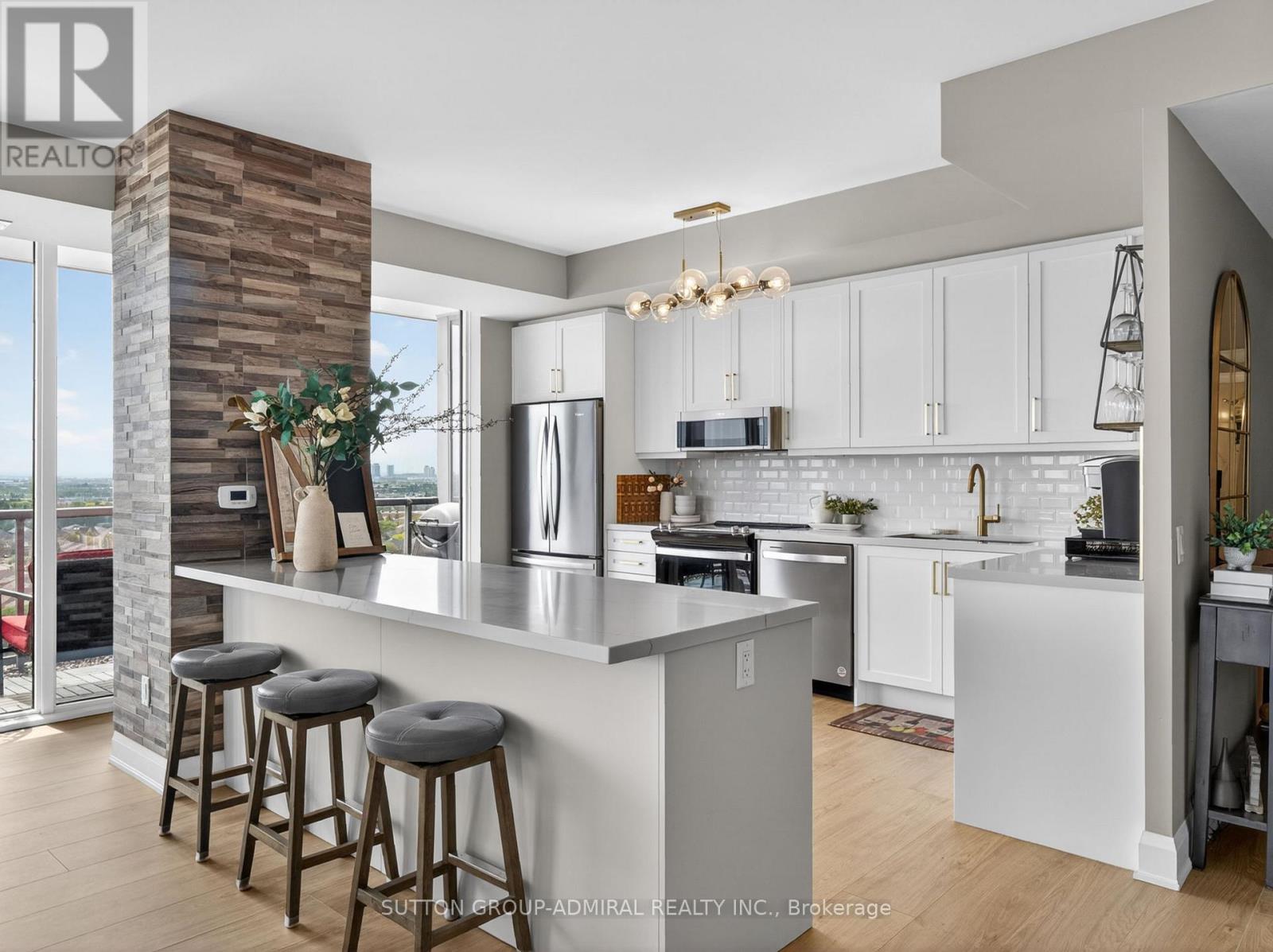 1303 - 10 Gatineau Drive, Vaughan, Ontario L4J 0L2 - Photo 3 - N13414870