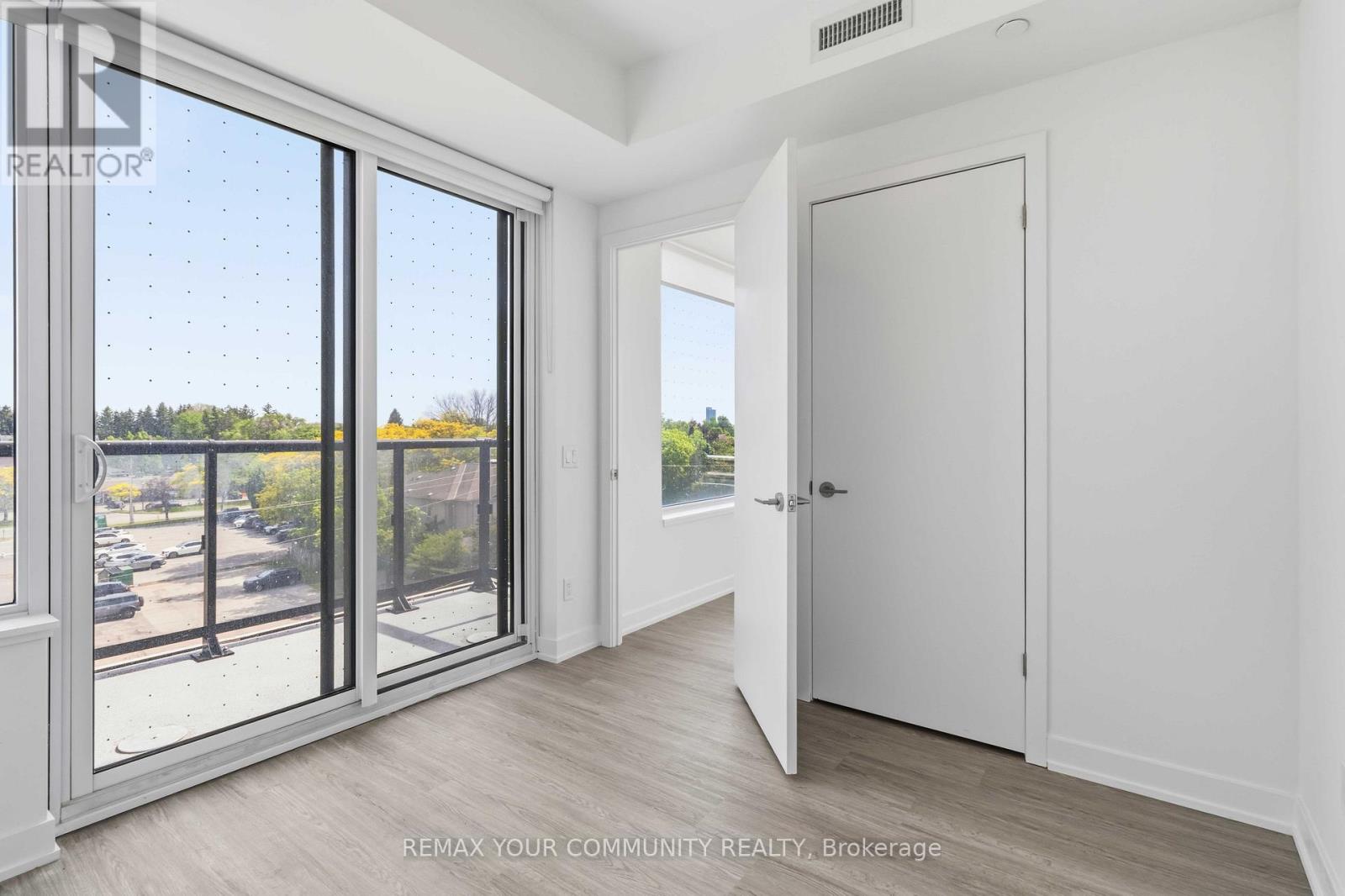 427 - 8188 Yonge Street, Vaughan, Ontario  L4J 0M2 - Photo 10 - N13414946