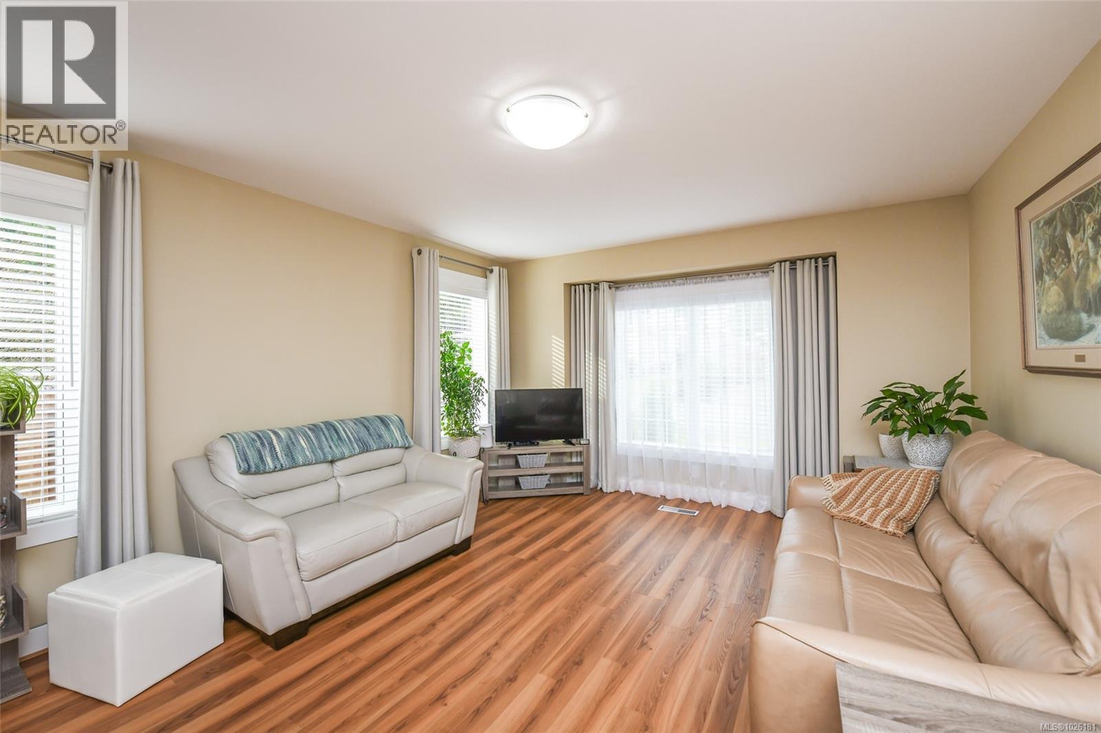 153 4714 Muir Rd, Courtenay, British Columbia  V9N 8Z6 - Photo 5 - 1026181