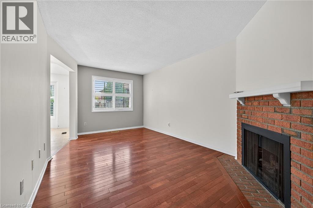 25 Perthshire Court, Hamilton, Ontario  L9B 2H1 - Photo 8 - 40837798