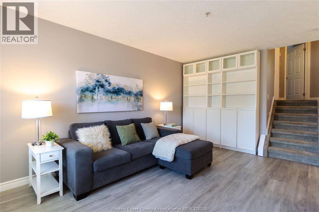 3994 Maple Leaf, Windsor, Ontario N8W 5R3 - Photo 3 - 26013451