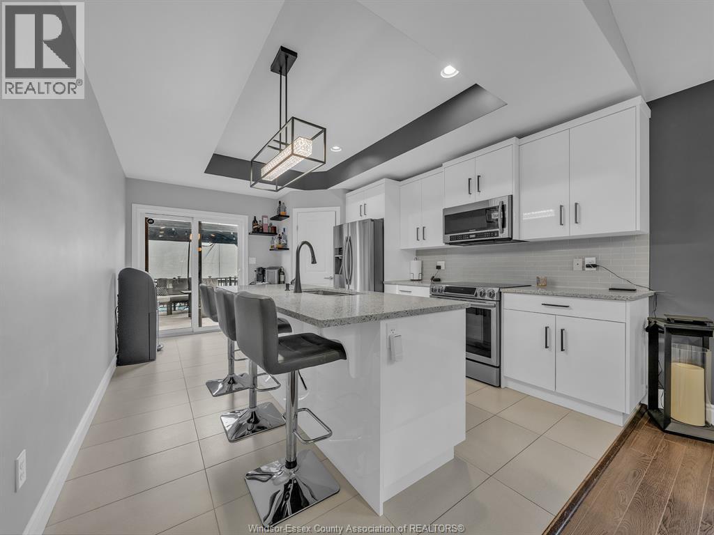 2940 Mcrobbie, Windsor, Ontario N8R 0A5 - Photo 12 - 26013394