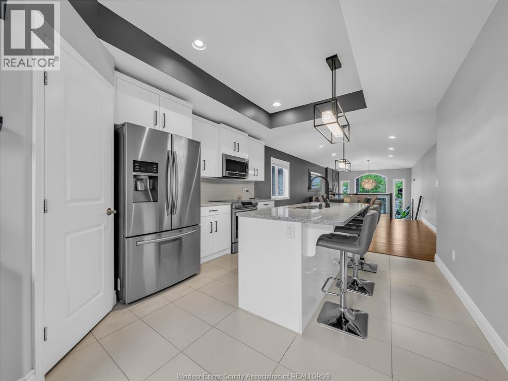 2940 Mcrobbie, Windsor, Ontario N8R 0A5 - Photo 14 - 26013394